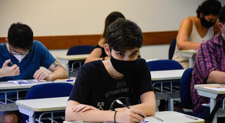 [Fuvest 2021] O Mundo Contemporâneo Está Fora De Ordem?