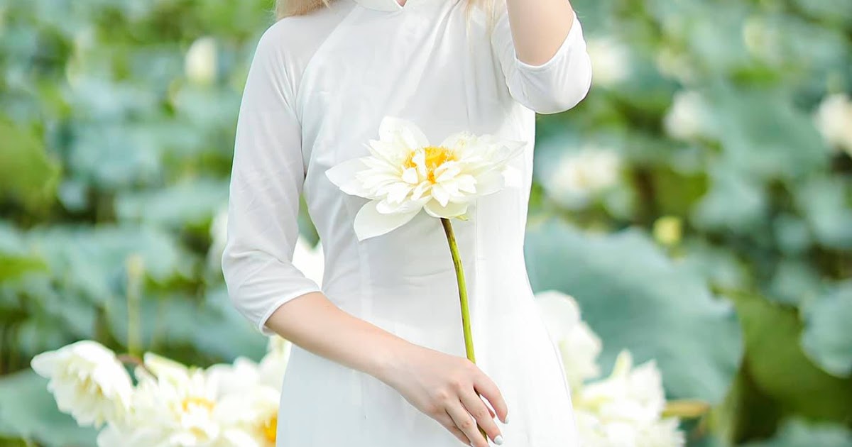 Hot girl….Bé Na…