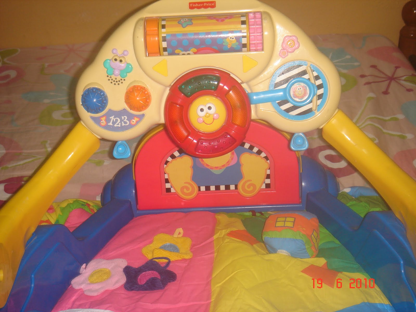 Preloved Baby Shop Fisher Price Kick & Drive Gym