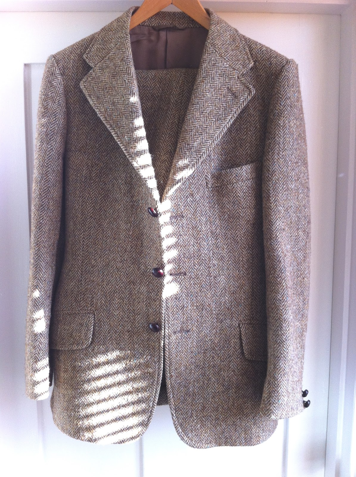 Middle-aged man buys vintage tweed suit shock | Grey Fox