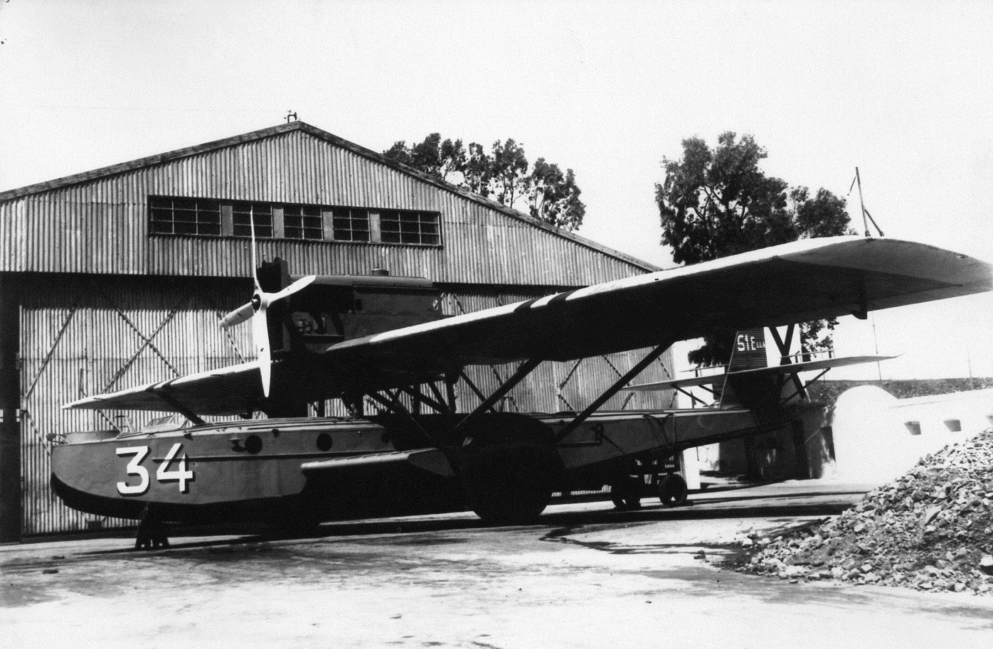 Clasp Garage Dornier Do J