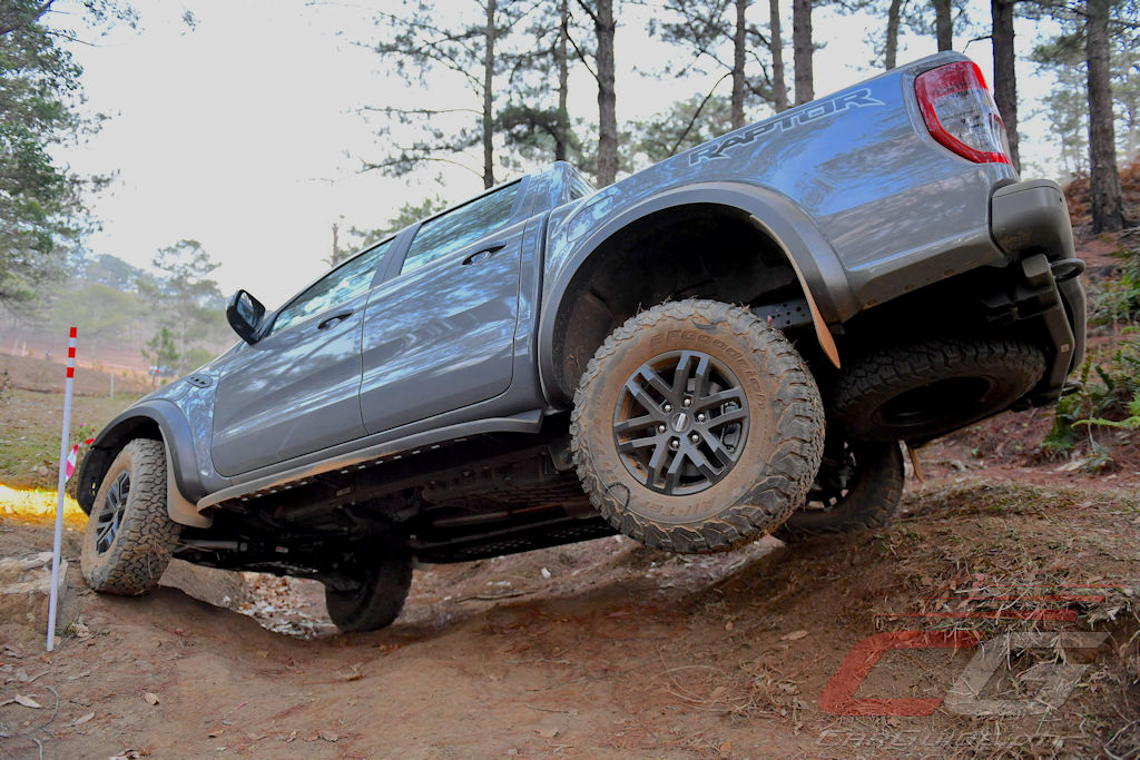 3 Things That Make FOX Shock Absorbers A Great OffRoad Driving Partner