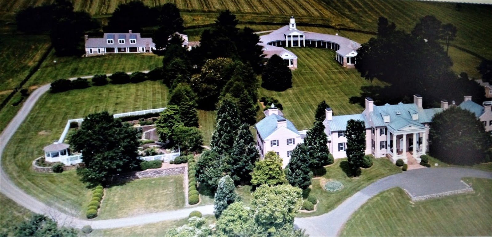 Llanblogger contact Llangollen goes on the