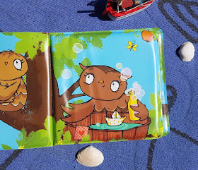 Die kleine Eule und ihre Freunde: Zauberhafte Kinderbücher rund um das Thema Freundschaft. Das Badebuch ist wasserfest und hilft Kindern, die zuerst nicht baden wollen.