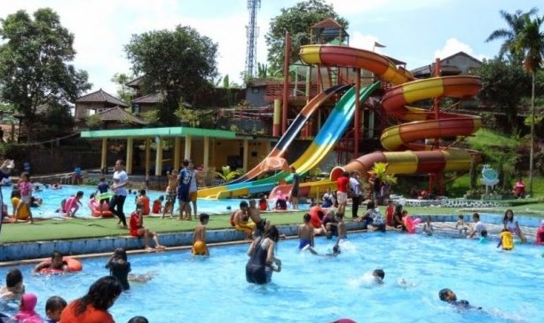  Harga  Ticket Masuk Kolam  Renang  Gumati Waterpark Sentul 
