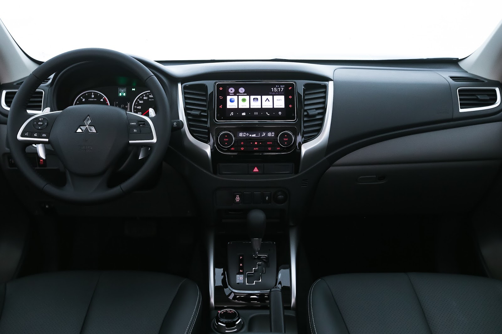 Mitsubishi l200 2019 салон