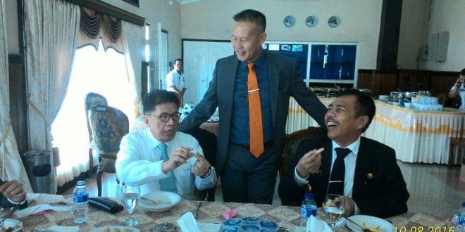 Ishak Mekki Sebut, Syahrial Oesman Harap Jangan Maju Pilgub Sumsel 2018 xFB IMG 1470811358956