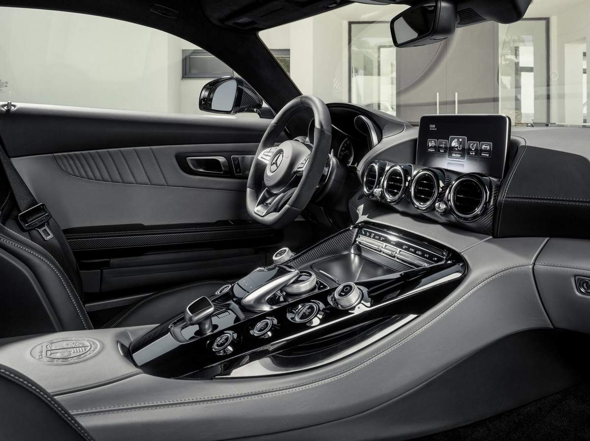 Mercedes-Benz AMG GT - Silver - painel