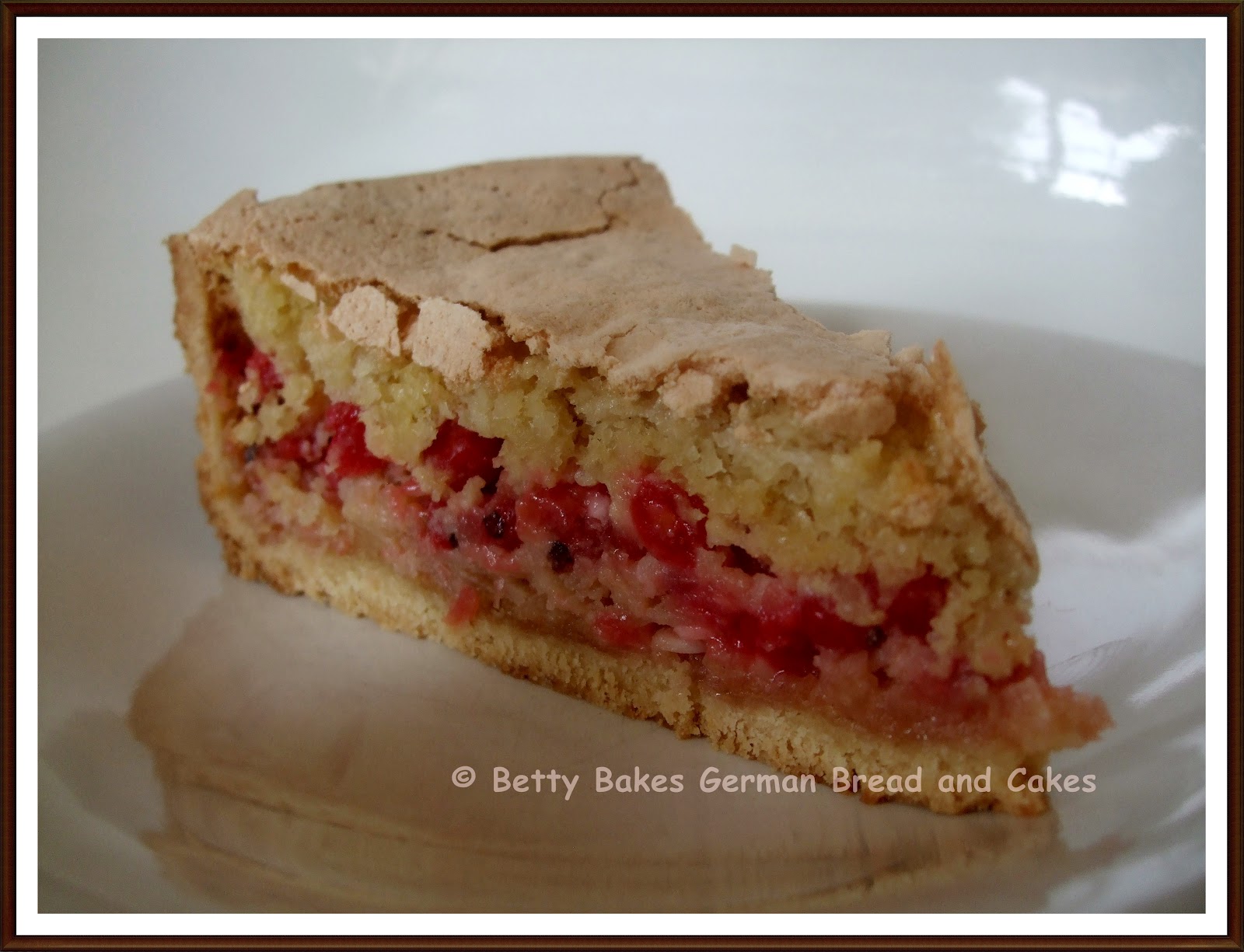 Betty Bakes German Bread and Cakes: Redcurrant cake - &amp;quot;Träubleskuchen&amp;quot;