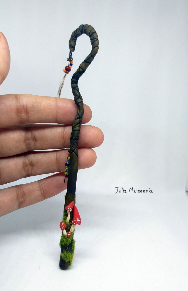 глефа гуань дао. посох яги. старая деревянная палка. брионак копье. каркас из проволоки бабы яги на столб.