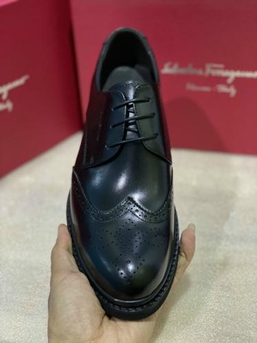 Giày thể thao Ferragamo siêu xịn