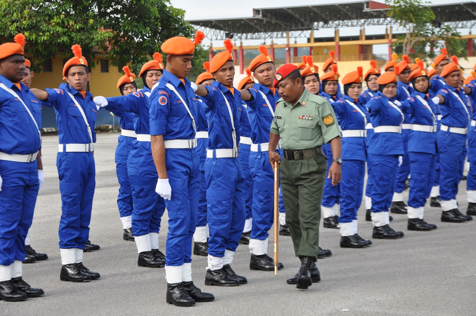 Sukarelawan Pertahanan Awam Malaysia: Pertandingan Kawad Kaki di ...