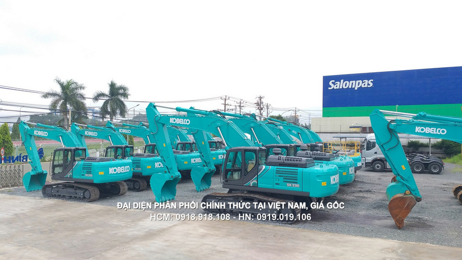 Hình ảnh máy đào Kobelco SK200-10, dung tích gầu tiêu chuẩn 0.93m3.