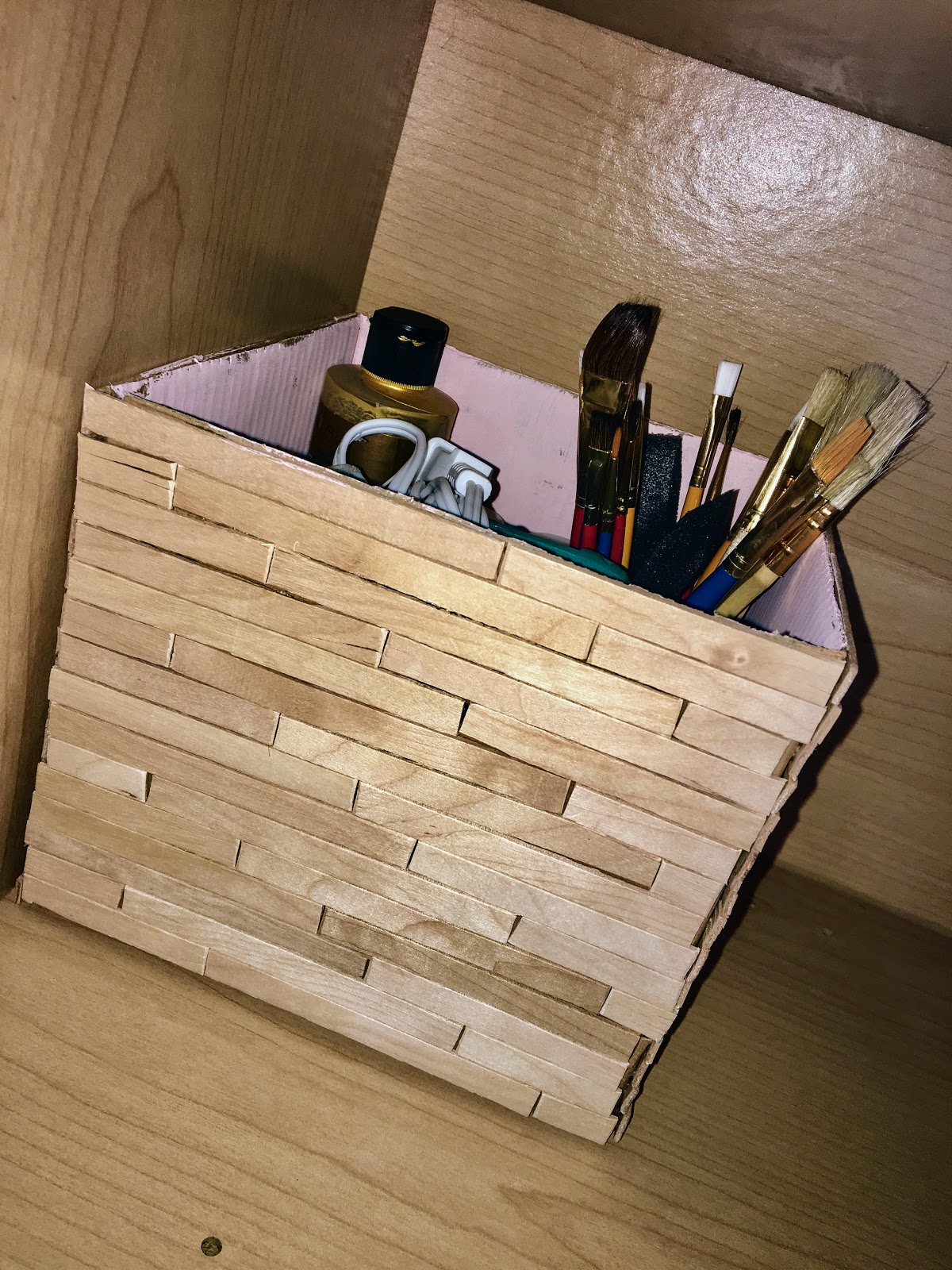 Free DIY wooden box