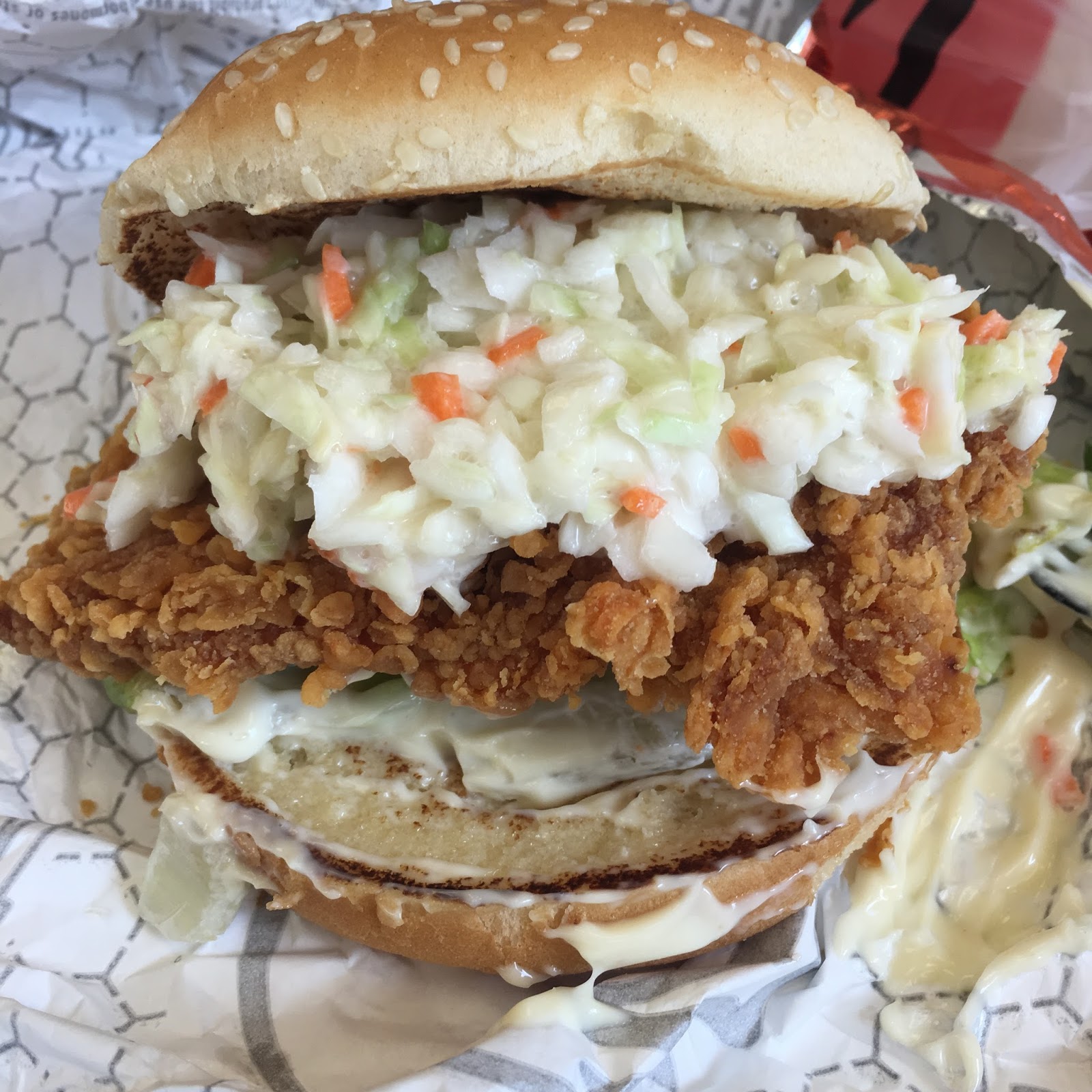GREAT EATS HAWAII KFC ZINGER CHICKEN SANDWICH