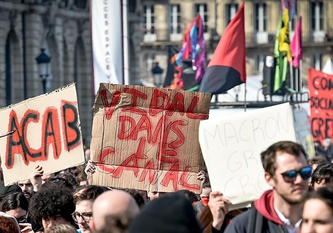L'UNEF promeut une réunion interdite aux “hommes cisgenres” pour “créer un espace safe de discussion” à La Sorbonne