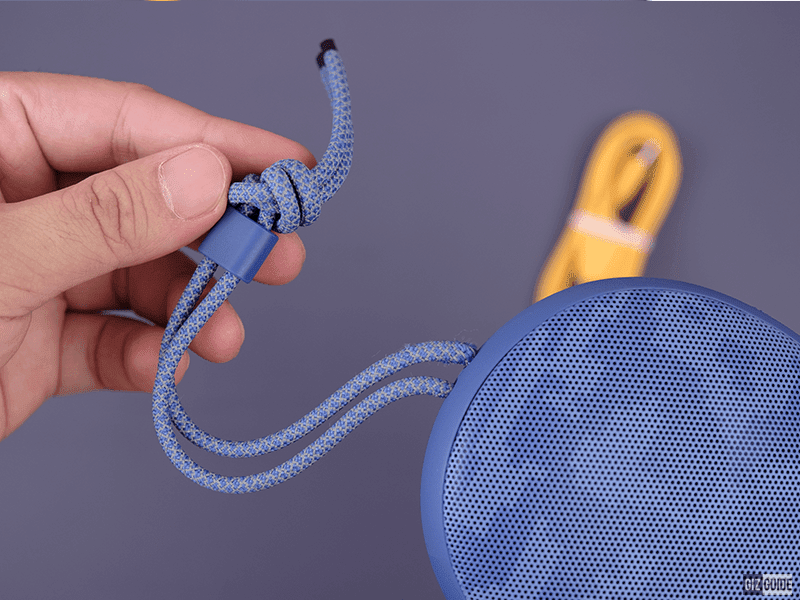 Luminous lanyard (Electric Blue colorway-exclusive) Luminous lanyard (Electric Blue colorway-exclusive)