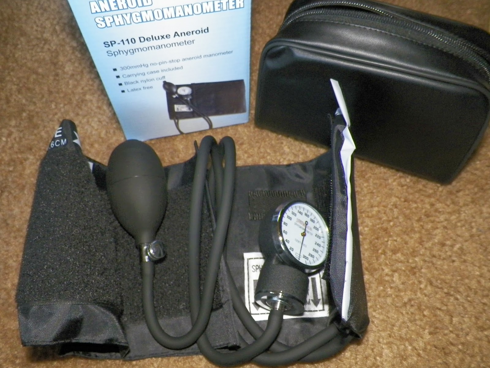 mygreatfinds Aneroid Sphygmomanometer From SantaMedical Review