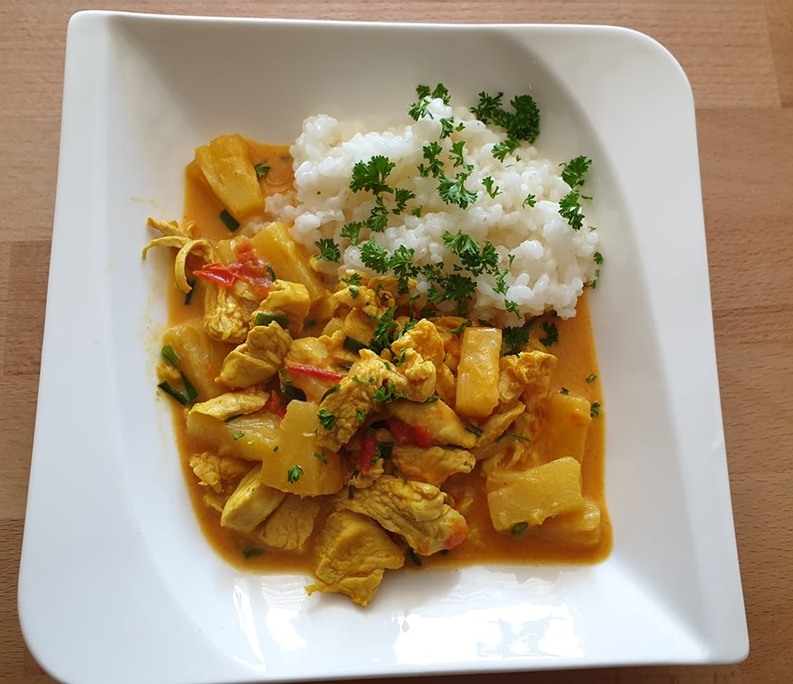 Simi´s Foodblog: Hähnchencurry mit Reis
