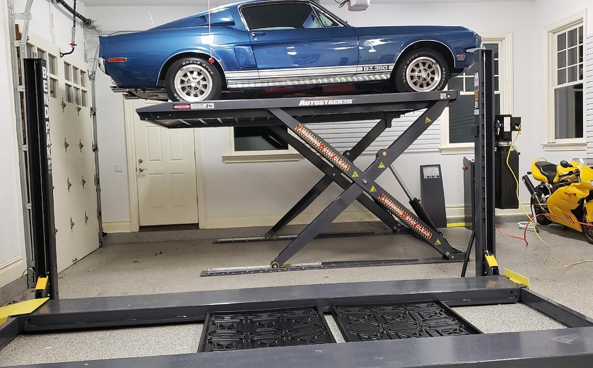 Pak Gulf Elevator Hydraulic Car Lift Car Lifter