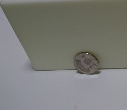 SLA 光固化成品跟硬幣比較大小