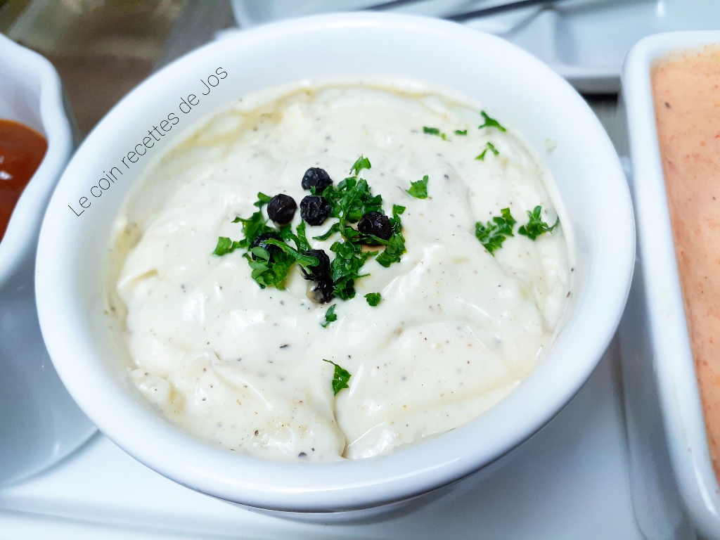 Le coin recettes de Jos BOUILLON À FONDUE MAISON ET SES CINQ SAUCES D
