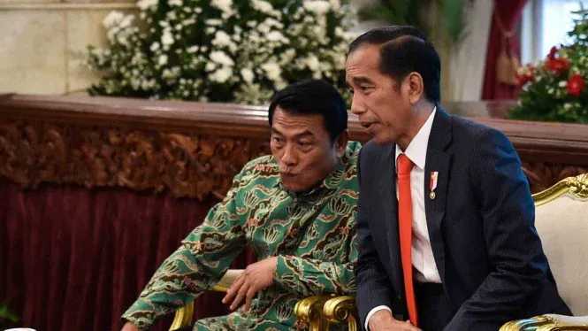 'Sentil' Jokowi dan Moeldoko, Tokoh Papua: Pura-pura Sidak Apotek Padahal Anak Buahnya Mafia Obat Cacing