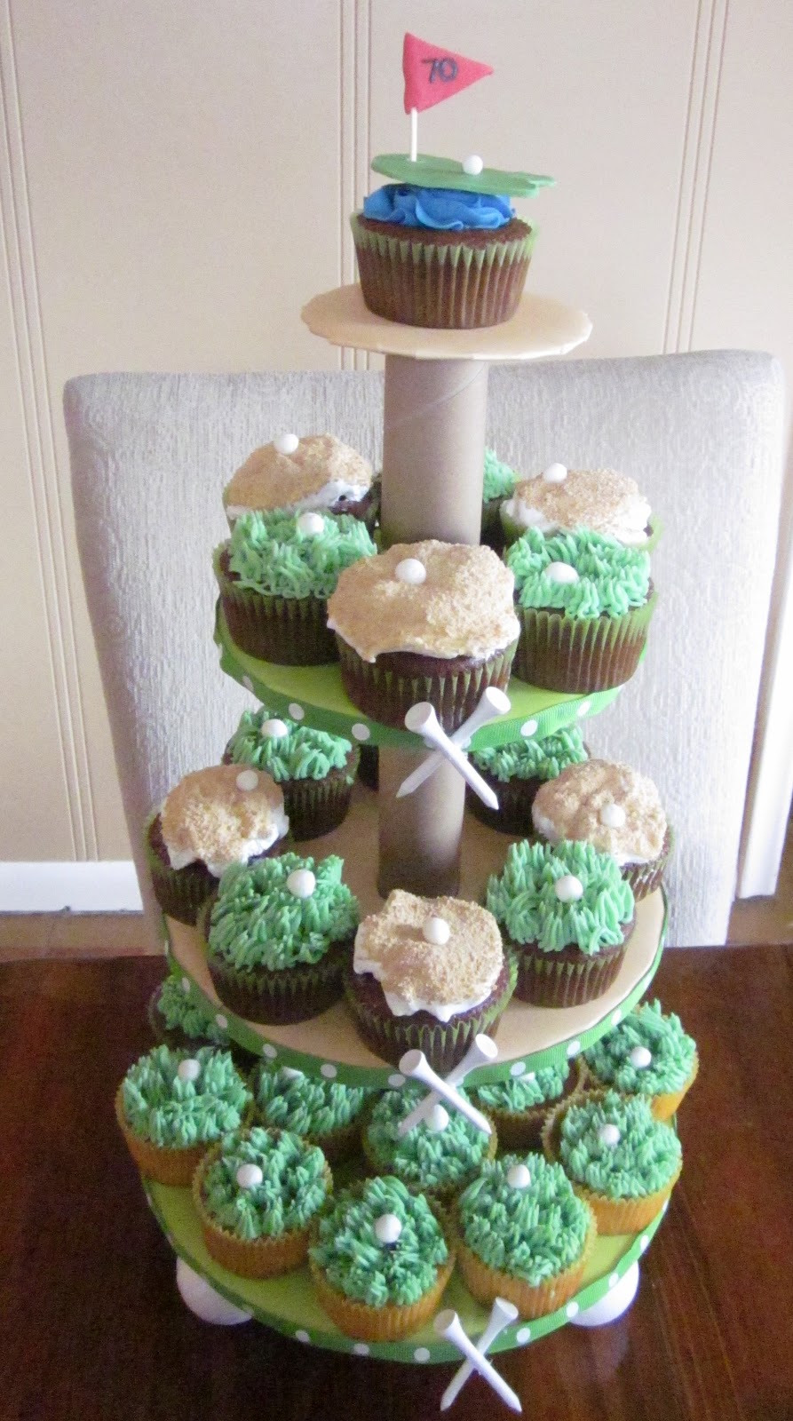birthday cupcake display golf themed cupcakes cake generation second