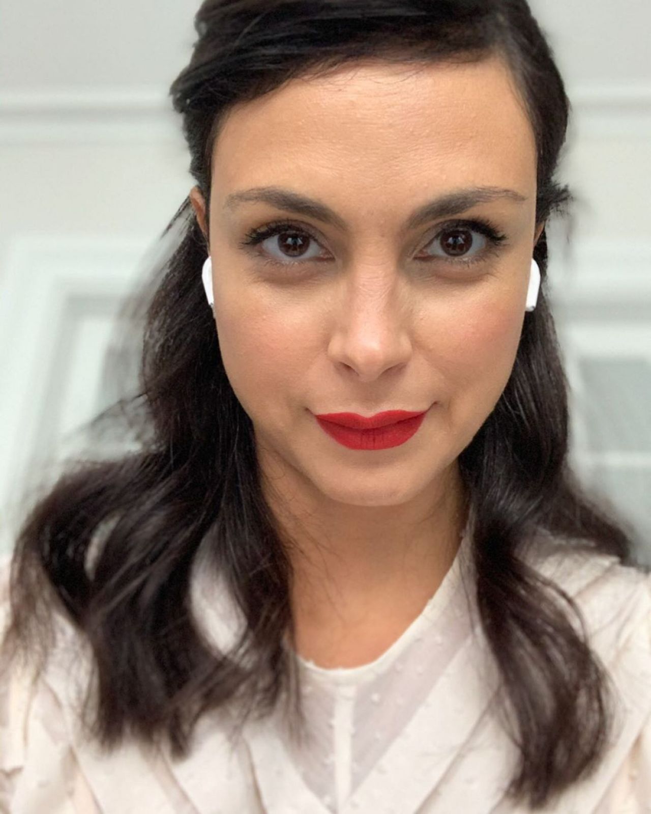 labels morena baccarin share