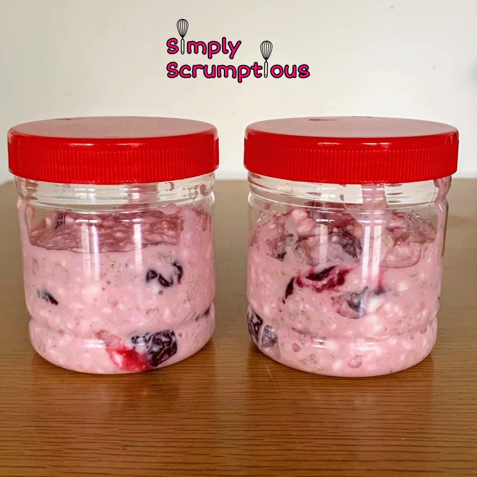 Low Calorie Cherry Bakewell Cheesecake Overnight Oats
