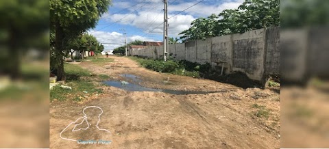 Riacho de esgoto na Rua Elpídio José no Bairro do Morro