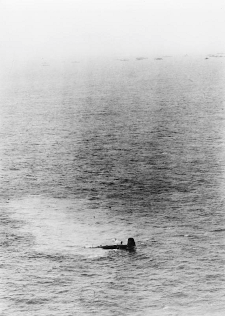 Focke-Wulf Fw 200 Kondor sinking in the Atlantic Ocean, 23 July 1941 worldwartwo.filminspector.com