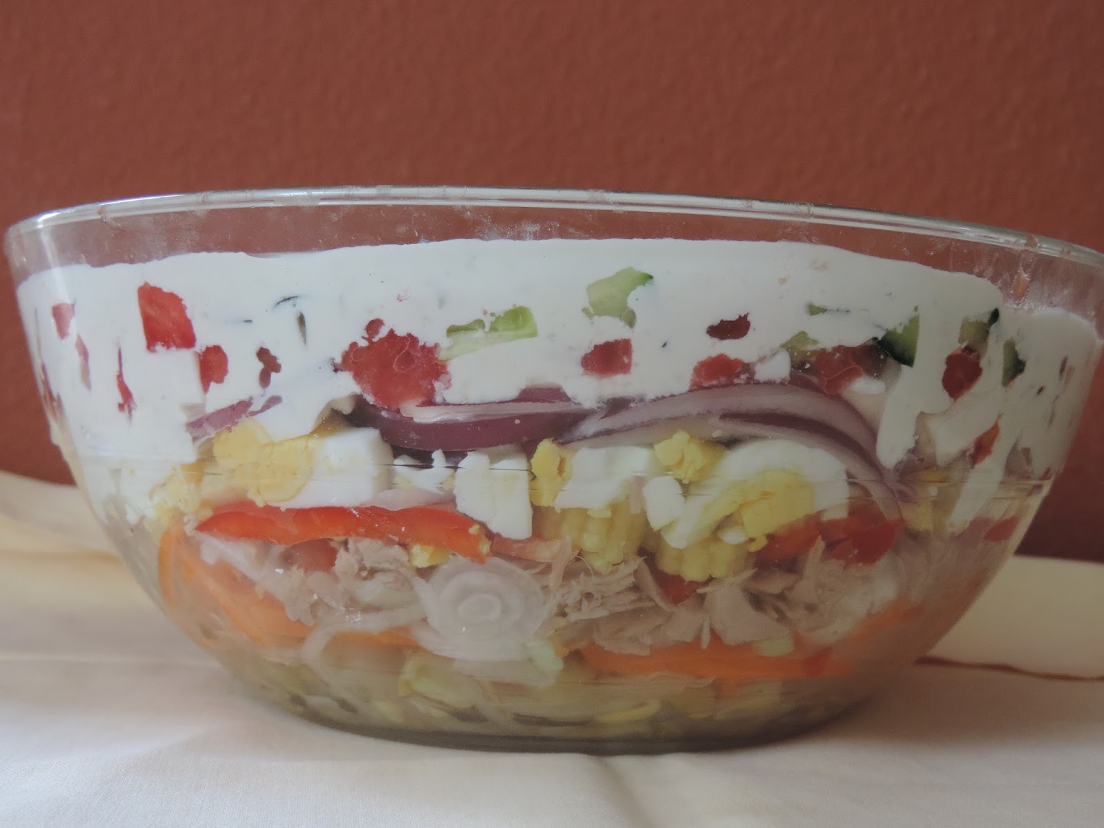 Schichtsalat mit Thunfisch und Feta - Rétegezett saláta tonhallal és ...