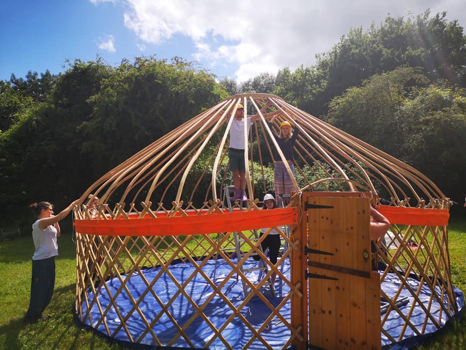 yurt construction, skeleton, green & away