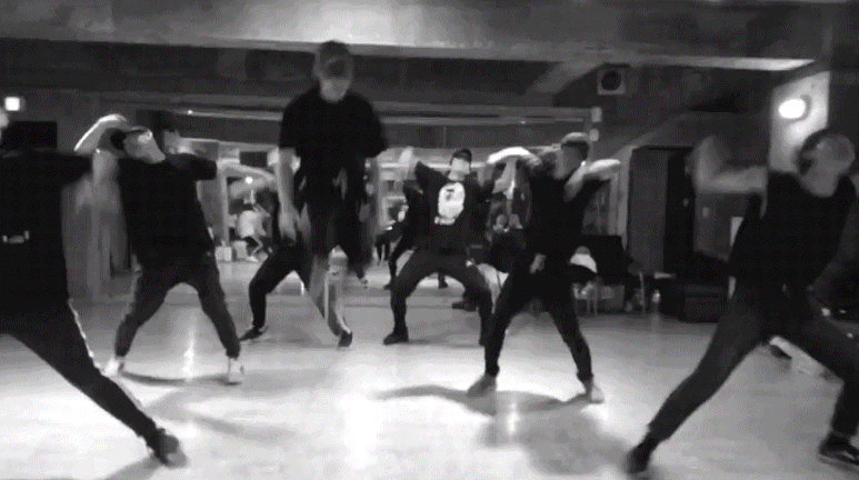 노래도 잘 만드는데 춤선도 괜찮은것 같은 싱어송라이터 | 인스티즈