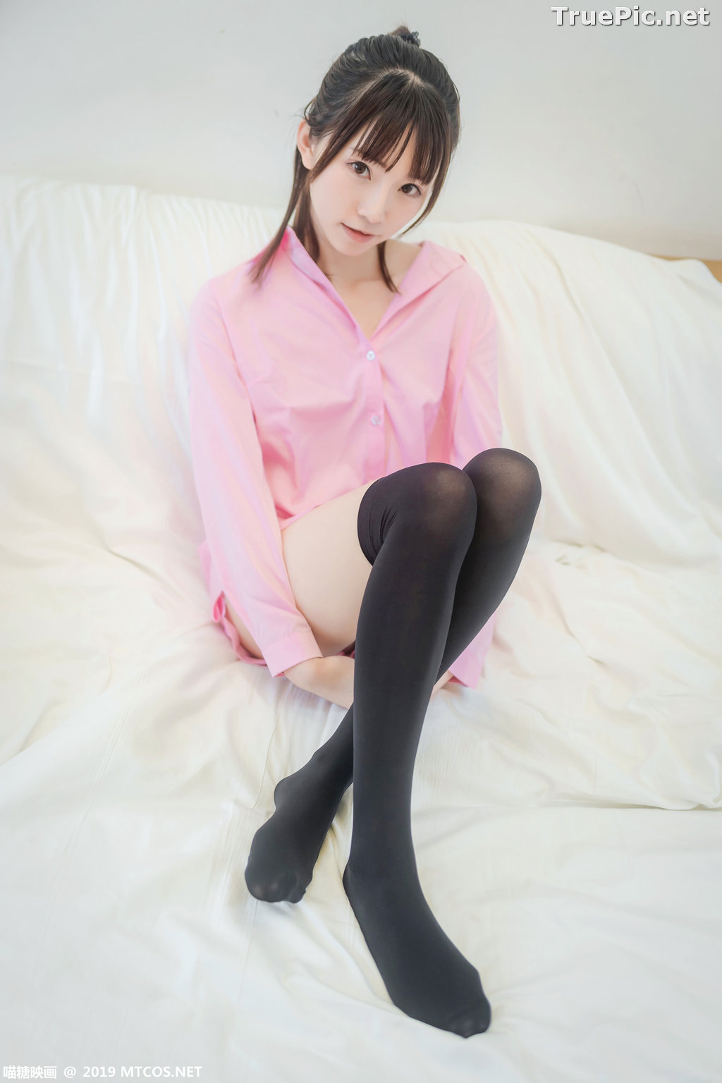 Image [MTCos] 喵糖映画 Vol.022 – Chinese Model – Pink Shirt and Black Stockings - TruePic.net - Picture-20