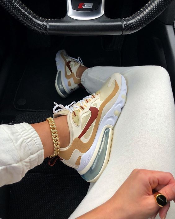 Womens Nike Air Max 270 Reacts Team Gold