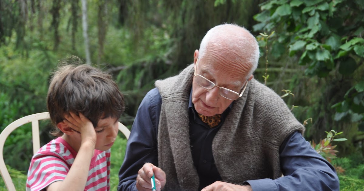 La Passion Malsaine D Un Pere De Famille Grand-père et petit-fils