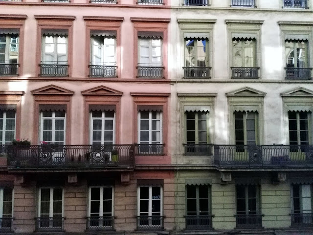 Lyon, facade, town center