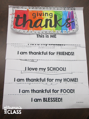 Thanksgiving flip books are a fun activity where students can reflect on their many blessings as they celebrate Thanksgiving day. Perfect for K-3. #Thanksgiving #blessings #flipbooks #kindergarten #1stgrade #2ndgrade #3rdgrade