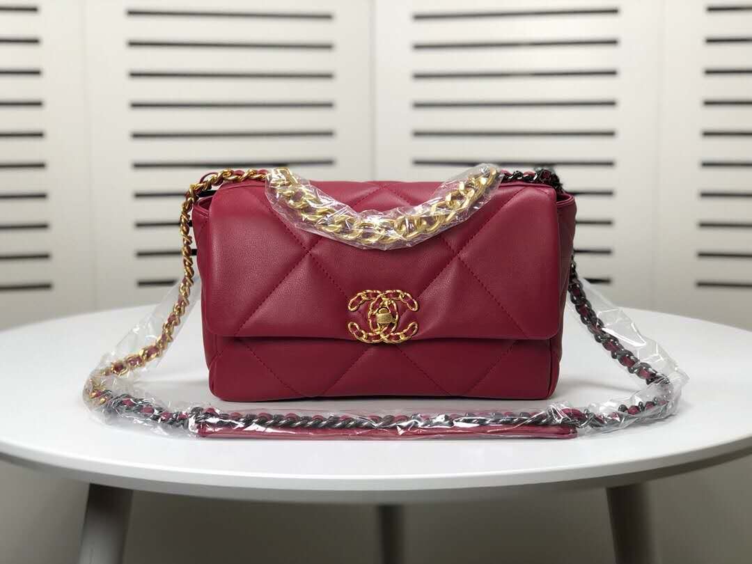 My Honest Review of The Chanel Classic Flap Bag - Mia Mia Mine