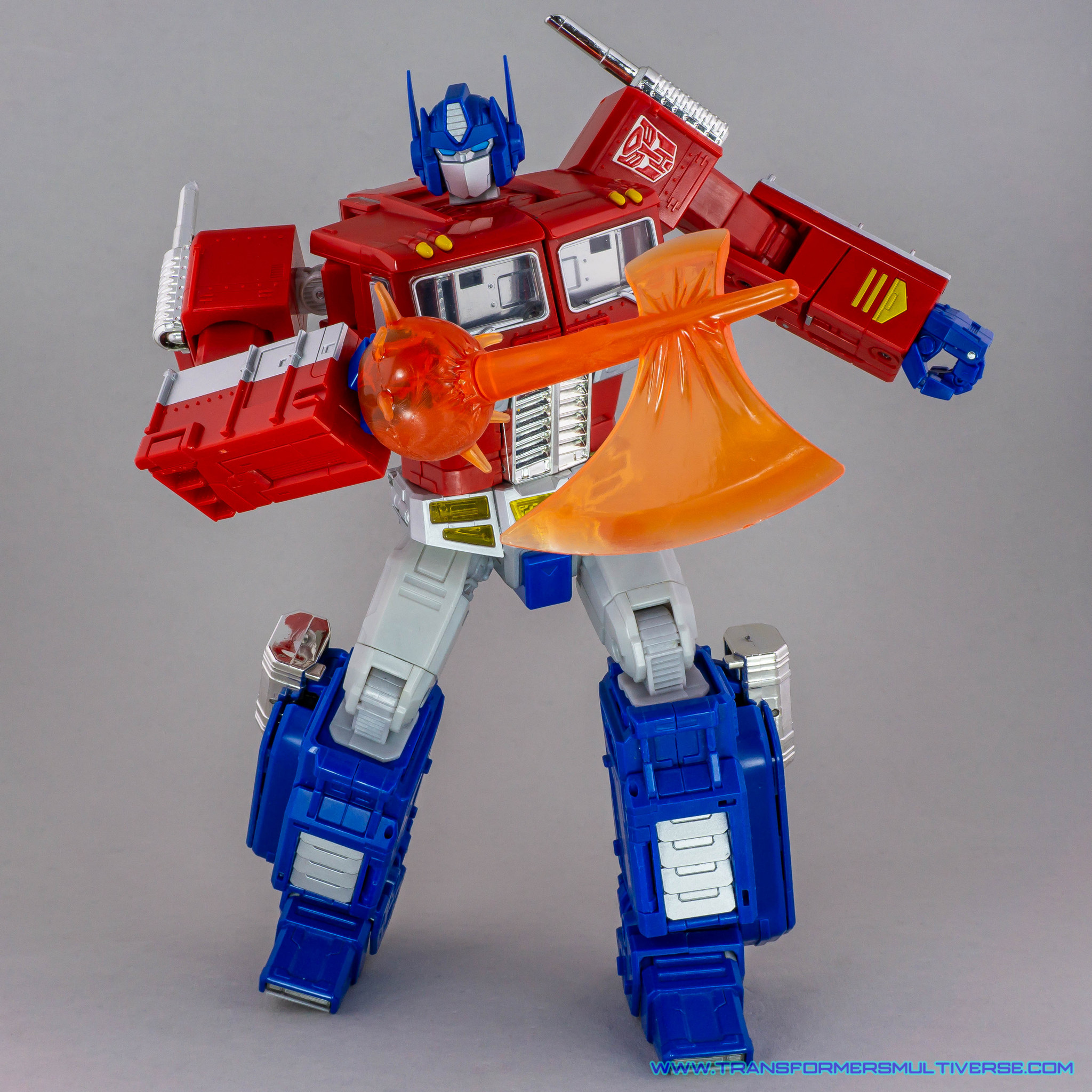 Transformers Masterpiece Optimus Prime energon axe alternate pose