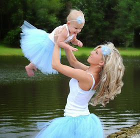 صور رائعة لتقليد البنت لامها في المظهر!