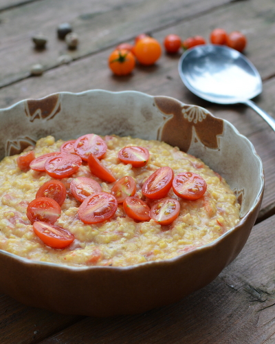 Slow Cooker Tomato Grits, another skinny recipe ♥ AVeggieVenture.com, tastes way richer than its calories.