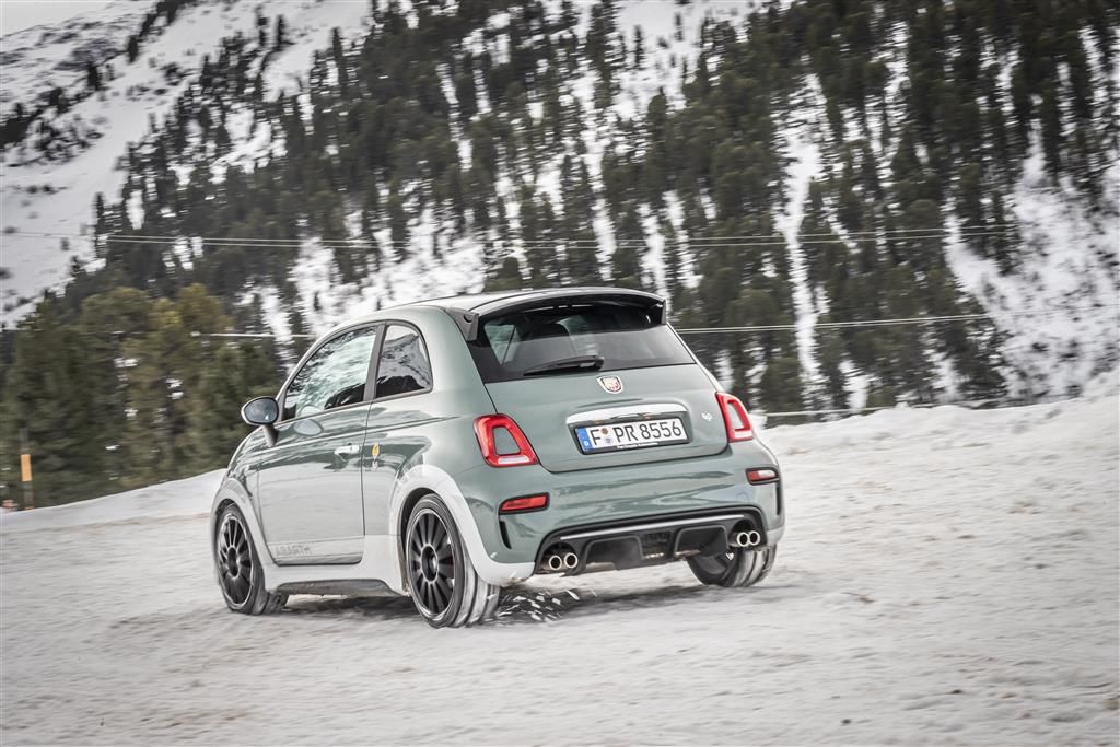 191220_Abarth695_70Anniversario_14.jpg