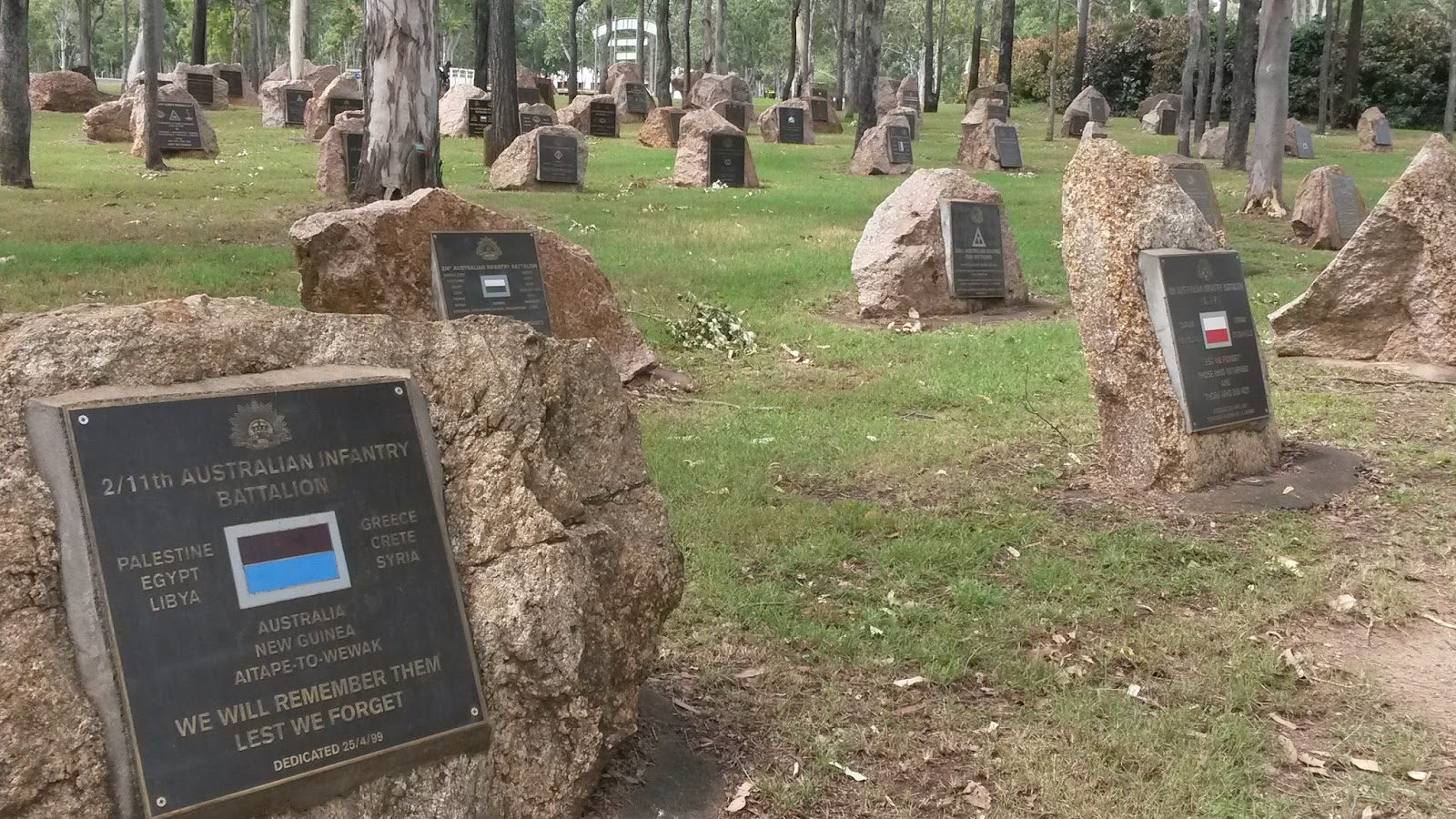 HAPPY RETIREE'S KITCHEN Enjoying Tolga in Far North Queensland, and the Rocky Creek War Memorial