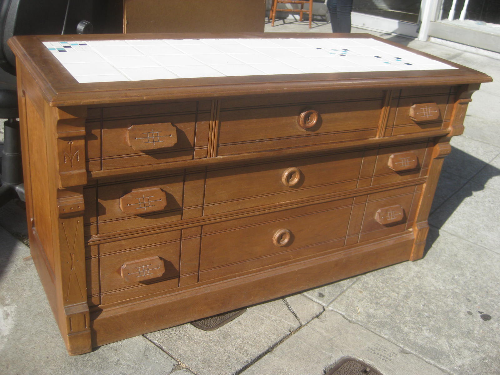 UHURU FURNITURE & COLLECTIBLES SOLD Eastlake Dresser 185