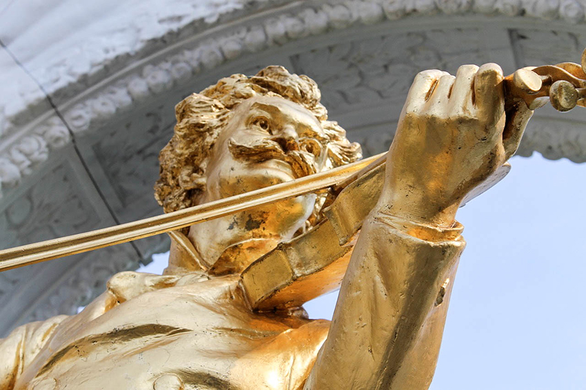 Johann-Strauss-Denkmal im Stadtpark Johann-Strauss-Denkmal im Stadtpark