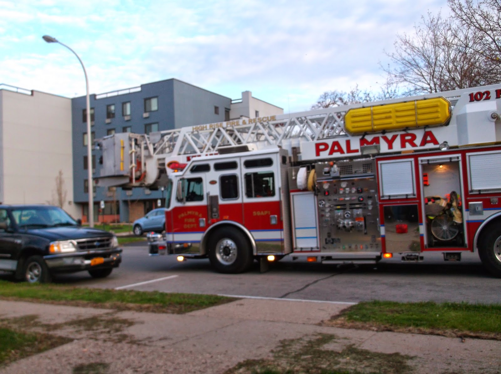New York State of Mind: THE PALMYRA FIRE DEPARTMENT WAS AT MY APARTMENT ...