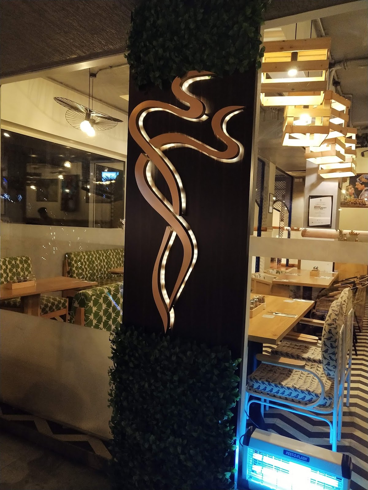 Aroma's Cafe & Bistro Tantalize Your Taste Buds Restaurant Food Review